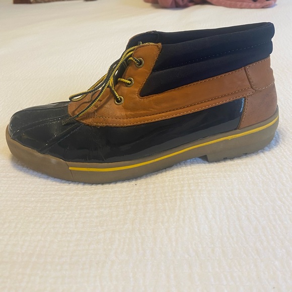 Land’s End Kids Duck Boots - Picture 2 of 6